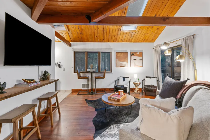 Indoor Pool, Sauna + Others! Mountain Chalet - Image 1
