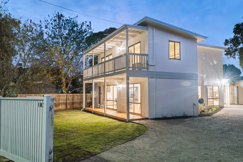 Big Isle Retreat - Walk to Beach, Pool Table, BBQ! - Image 1