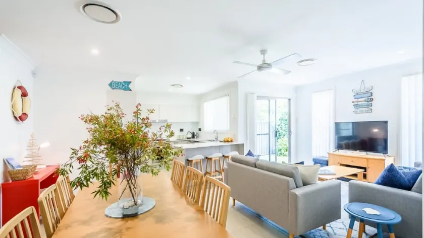 Walk to Beach/Shops+ pet friendly - Image 1