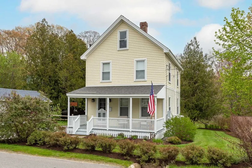 The Bay House by Sea Maine - Image 1