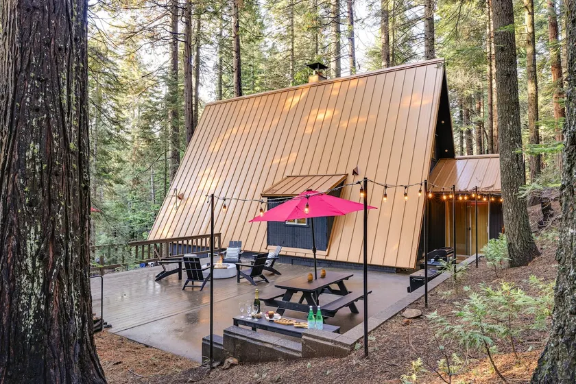 3 Mi to Calaveras Big Trees: Cabin w/ Fire Pit! - Image 1