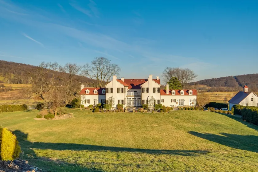 Elegant Paris Manor w/ Private Pool! - Image 1