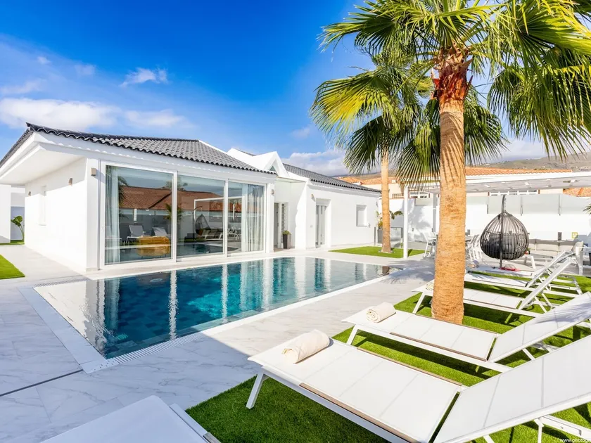 Villa Nicole wifi privater beheizter Pool - Image 1