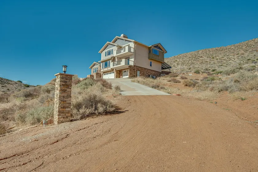 Expansive Mountain Gem: Game Room, 3 Mi to Acton - Image 1