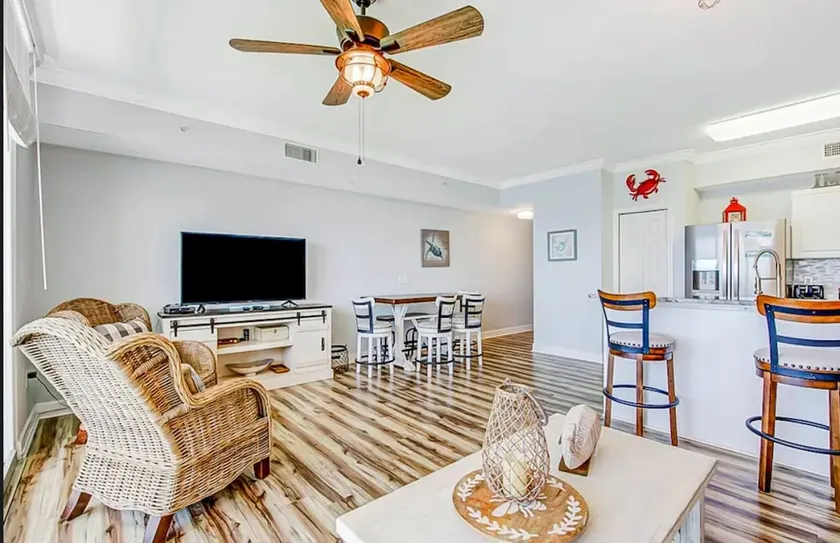 Beach Paradise 2210-3BR Condo-Sleeps 6 - Image 1