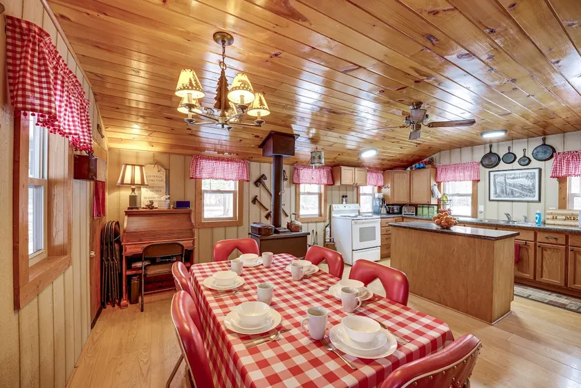 Pet-Friendly Irons Cottage w/ Fire Pit & Fireplace - Image 1