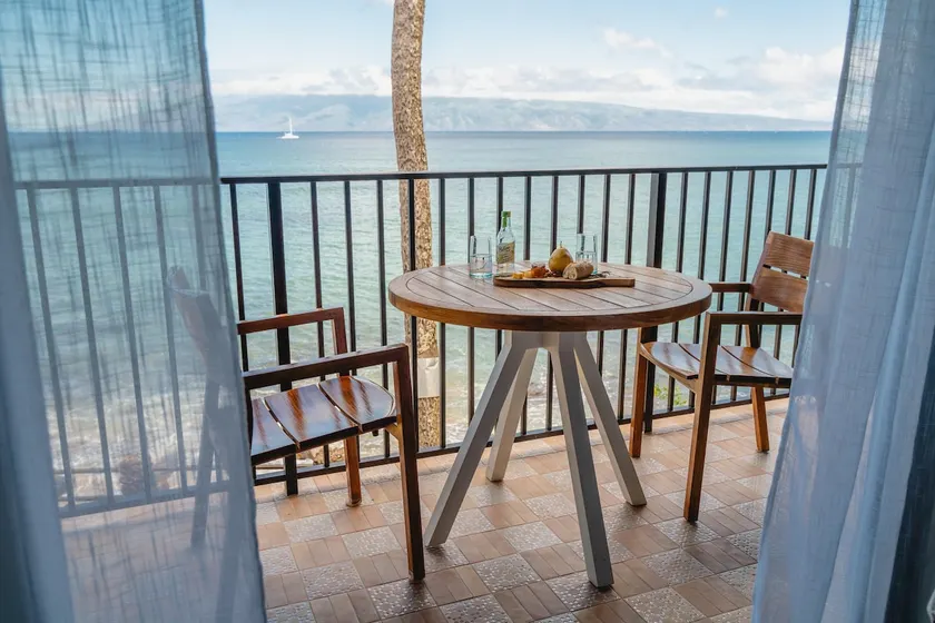 Chic Oceanfront Escape-Boutique Studio-Noelani 219-Cold AC-Amazing Ocean View - Image 1