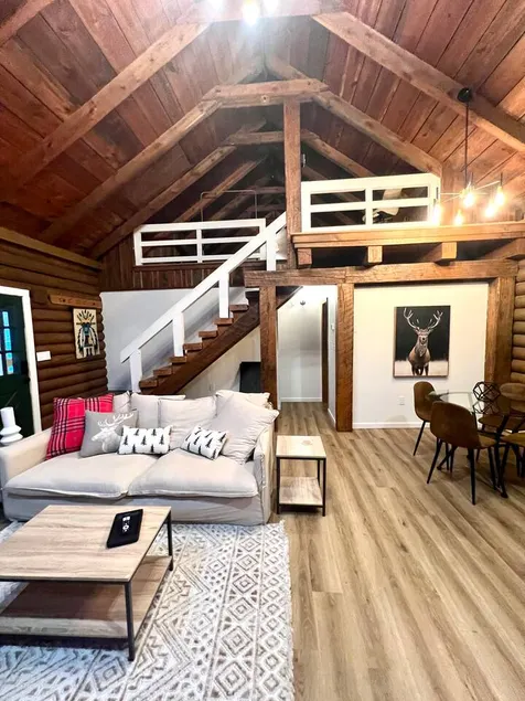 Coal Miner’s Daughter Cabin | Boutique Hotel Suite - Image 1