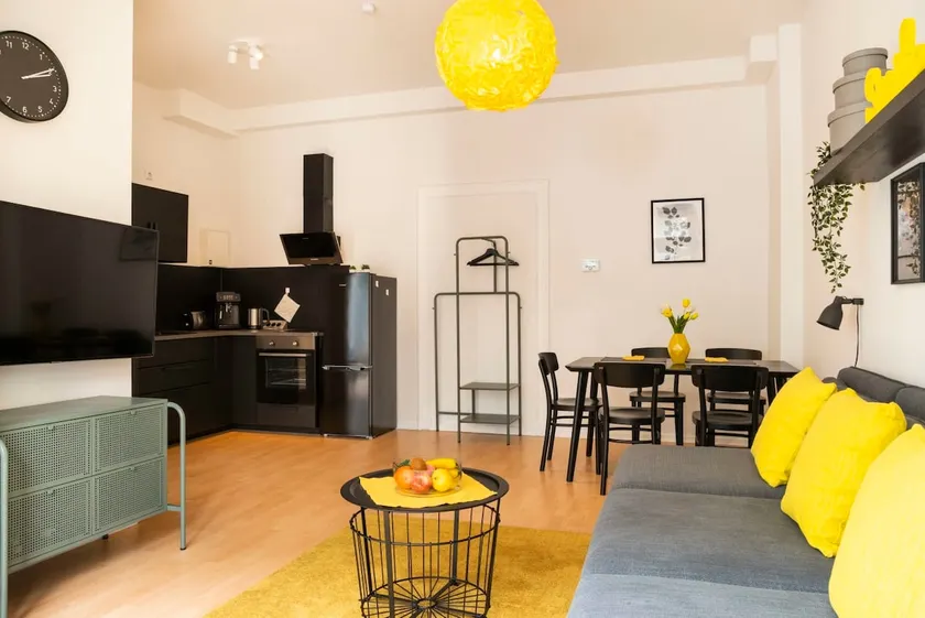 Spacious Family Apartment at Mauerpark plus SelfCheckIn - Image 1