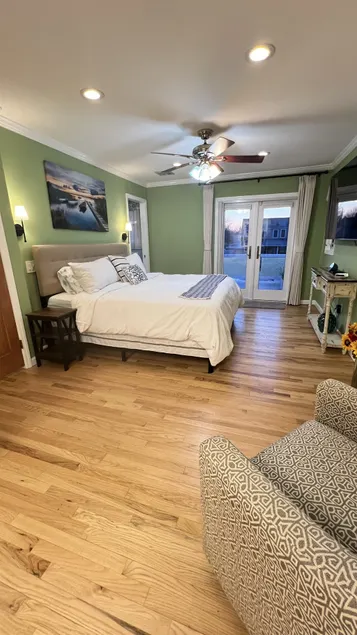 Waterfront Escape in Long Island NY - Image 1