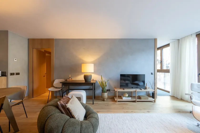 7 PEOPLE Luxury Wooden Apartment 1 Min to Ski Lift Pool Sauna by SELECT RENTALS ANDORRA - Image 1