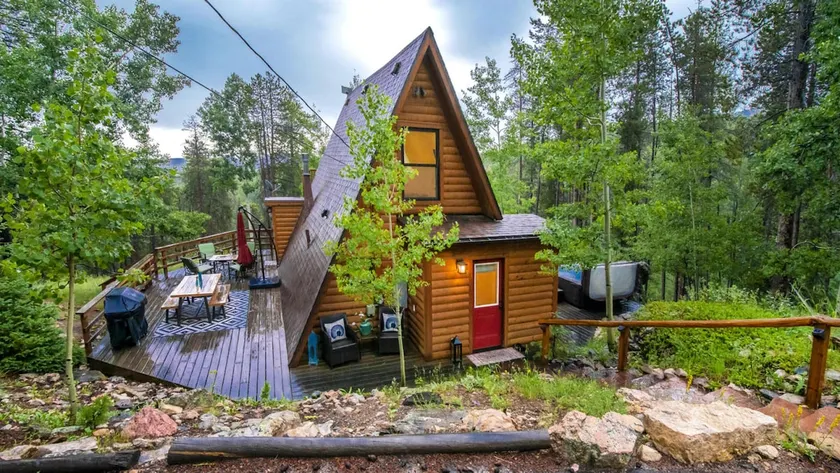 The Fox Den with views and creek on an acre! - Image 1