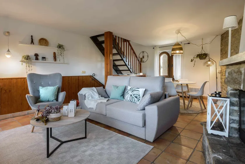 La Atalaya de Araguas, a beautiful house next to Jaca - Image 1
