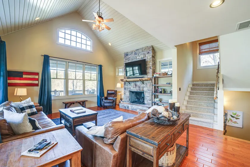 'Lake Livin' Lodge' Cashiers Retreat w/ Mtn Views - Image 1