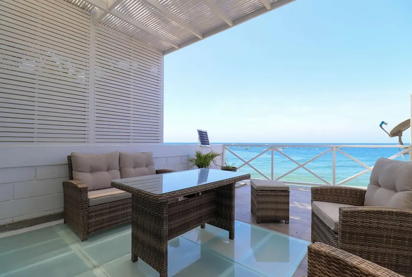 Astonishing 2BR with Spectacular Ocean View - Image 1