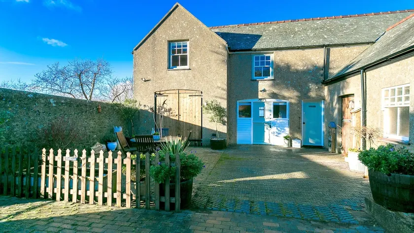 The Coach House - Image 1