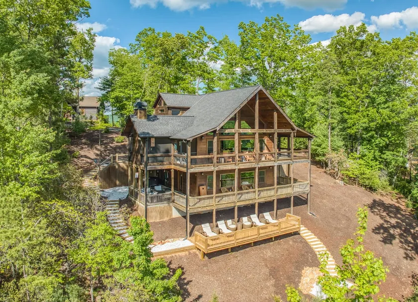 Reset Ridge - Mountain view, hot tub, fire pit - Image 1