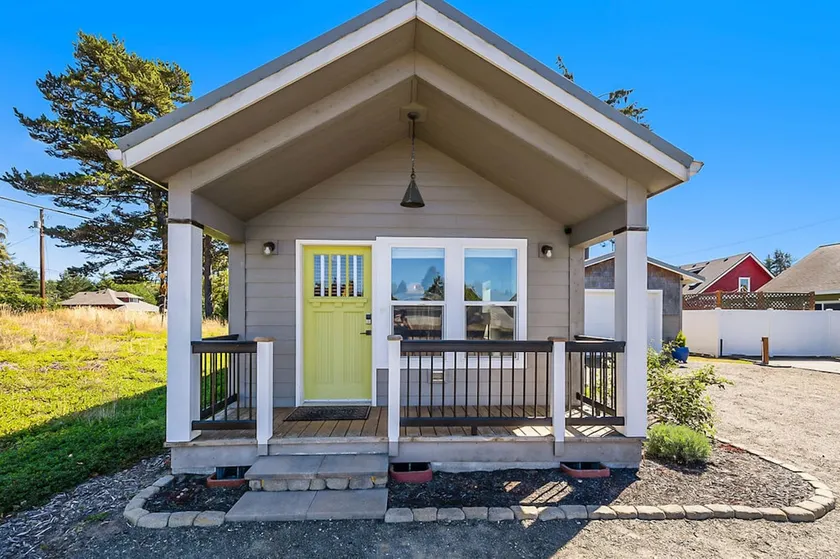 Sweet Seaview Home: Near Beach & Trailhead! - Image 1