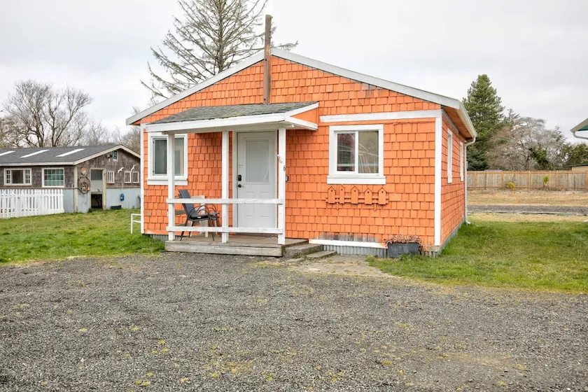 Affordable Grayland Beach Stay – Ocean Spray 6 - Image 1