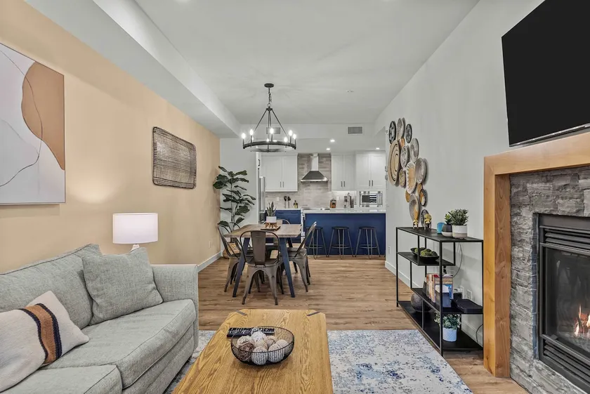 Stylishly Renovated Spring Creek Retreat - Image 1