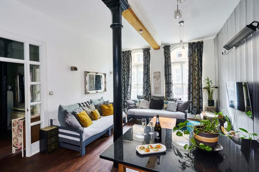 18Yrs 5Star Stays in NQ Central 1-Bed Luxury Pad - Image 1