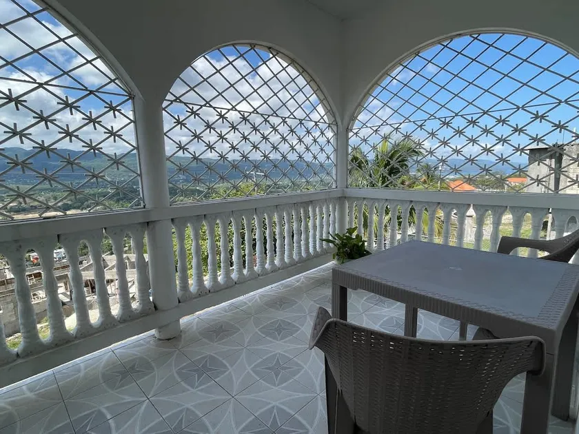 Safe Haven / Spa / 2BR/ AC WIFi - Image 1