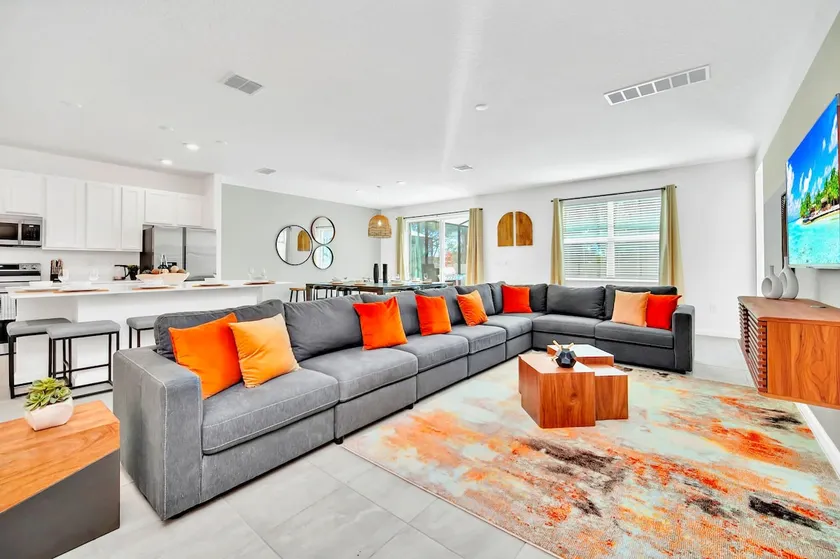Upstay Modern Home w Pool, Games & BBQ - Sleeps 18 - Image 1