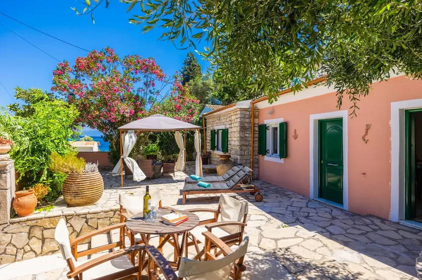 Levrecchio Beach Cottage - Image 1