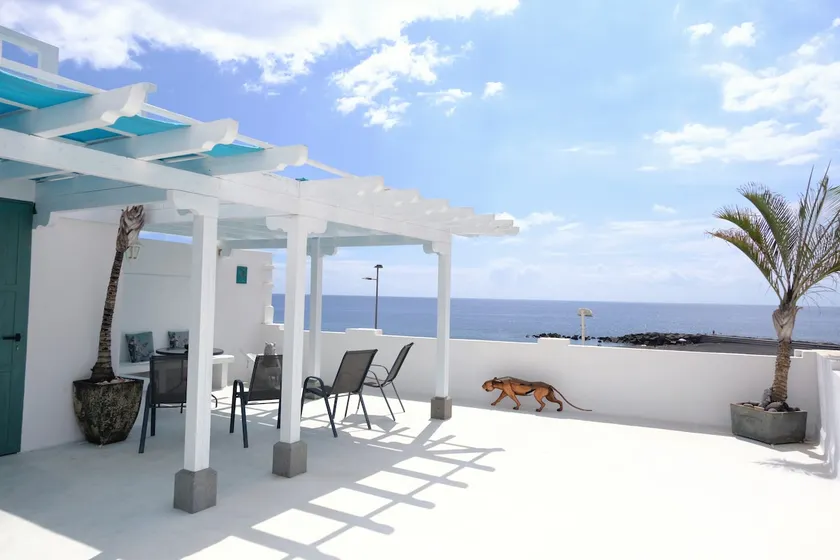Rooftop Dreamhouse - 3BR with Seaviews - Image 1