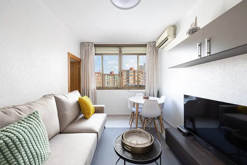 Cozy apt in Cornella 2 mins from the metro - Image 1