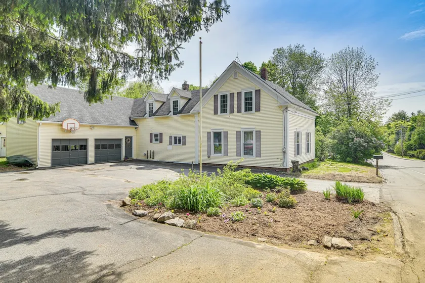 Charming Wilton Vacation Rental w/ Fire Pit - Image 1