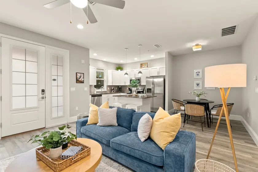 NEW! Canopy Cove, Luxury Downtown Apartment Near Main St - Image 1