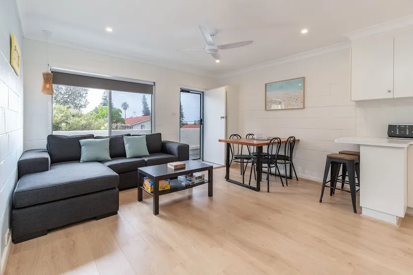 Blueys Beach Villa Manyana 11 - Image 1