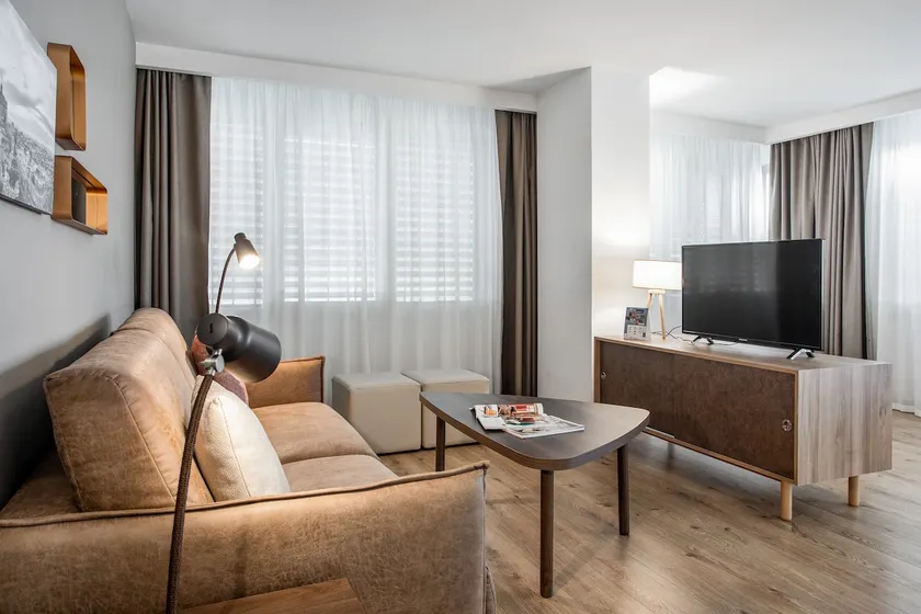 Pierre&Vacances – 6-person, 2-bedroom apartment - Image 1