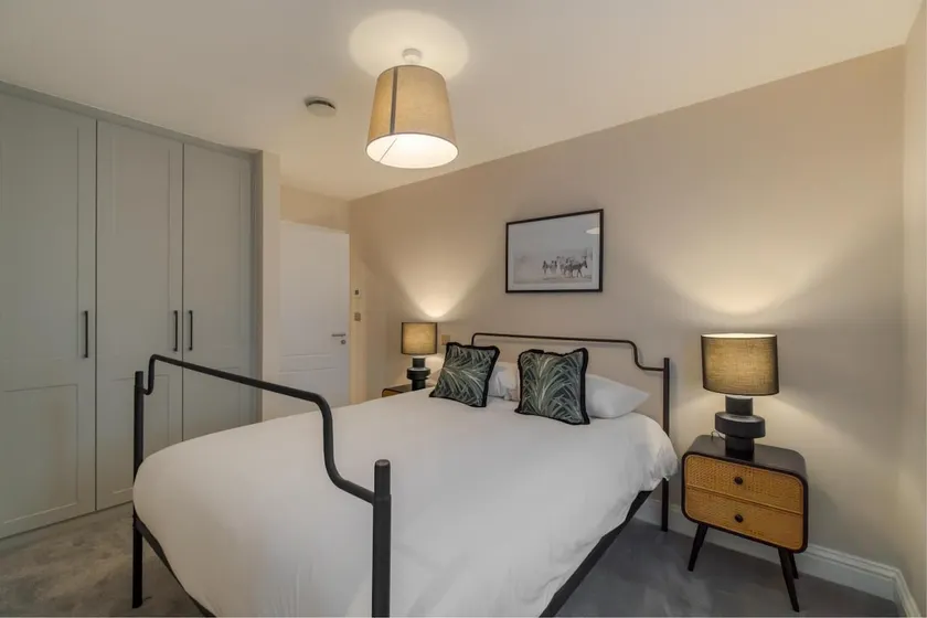 Charming 2 BDR in Windsor - VAT Q - By Tempstay - Image 1