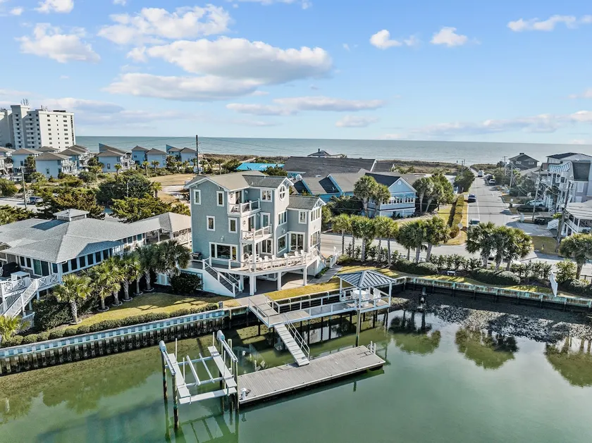 The Great Escape- A Waterfront Retreat - Image 1