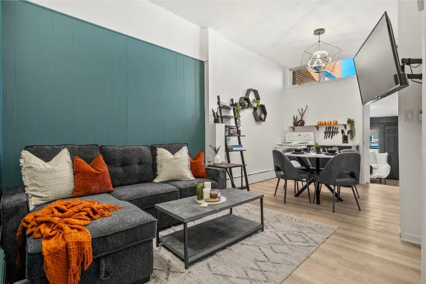 The Marble Sleeps 4 Guests DT 55 ” Smart TV - Image 1