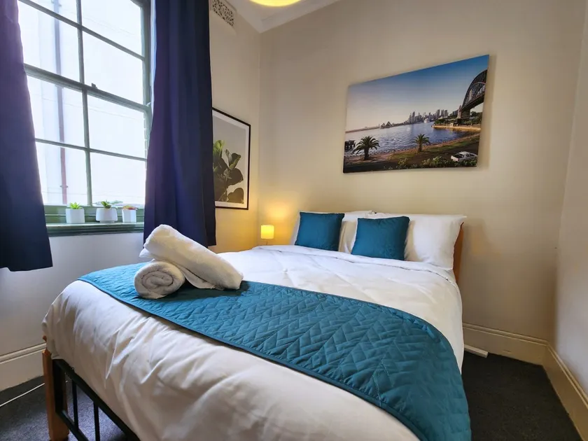 Charming 2BR Unit | The Rocks | Free Wifi &Linens - Image 1