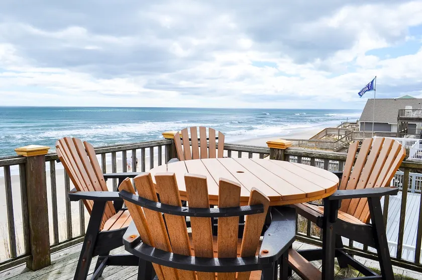 Sunflower Beach House - Image 1