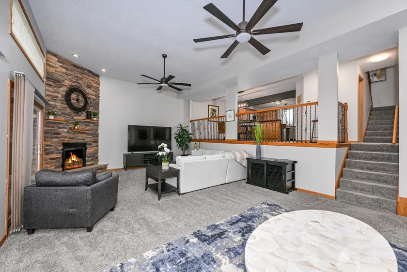 Wadsworth Townhome 3 bed 2.5 bath - Image 1