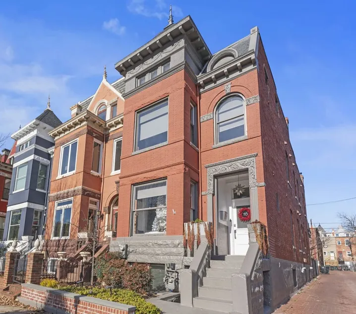 Gorgeous renovation 2BR/2BA with AC/TV/Internet - Image 1