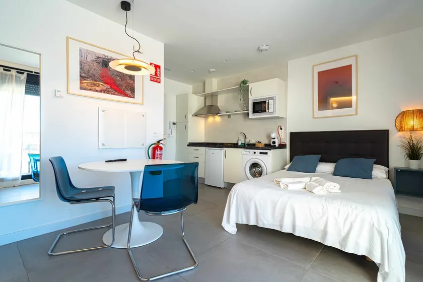 Loft with terrace C/Santiago 11, downtown Valladolid - Image 1