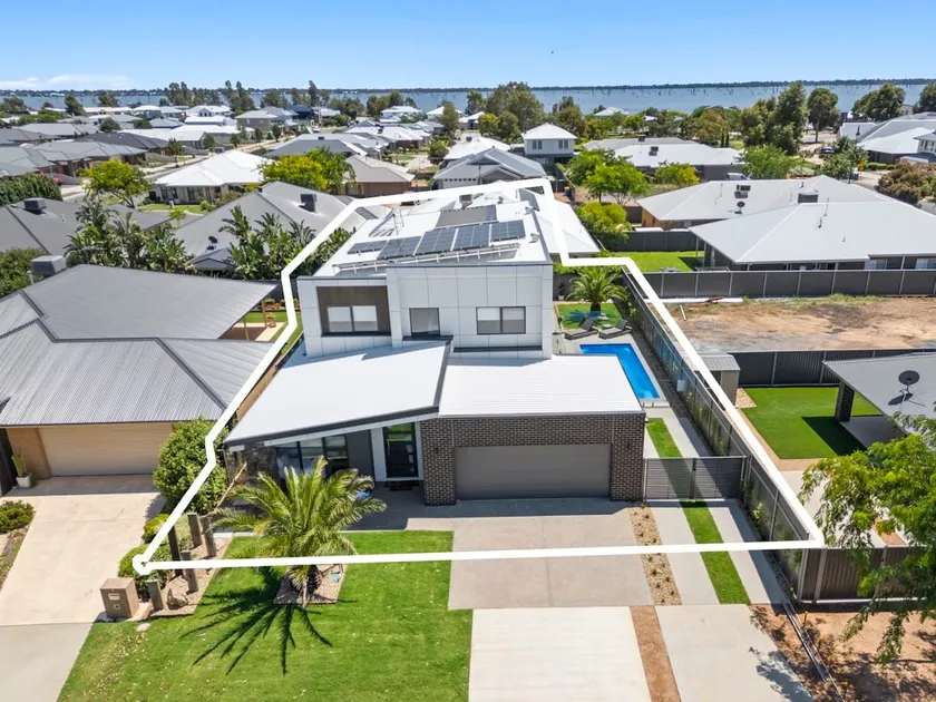 The Palms Guest House Yarrawonga - Image 1