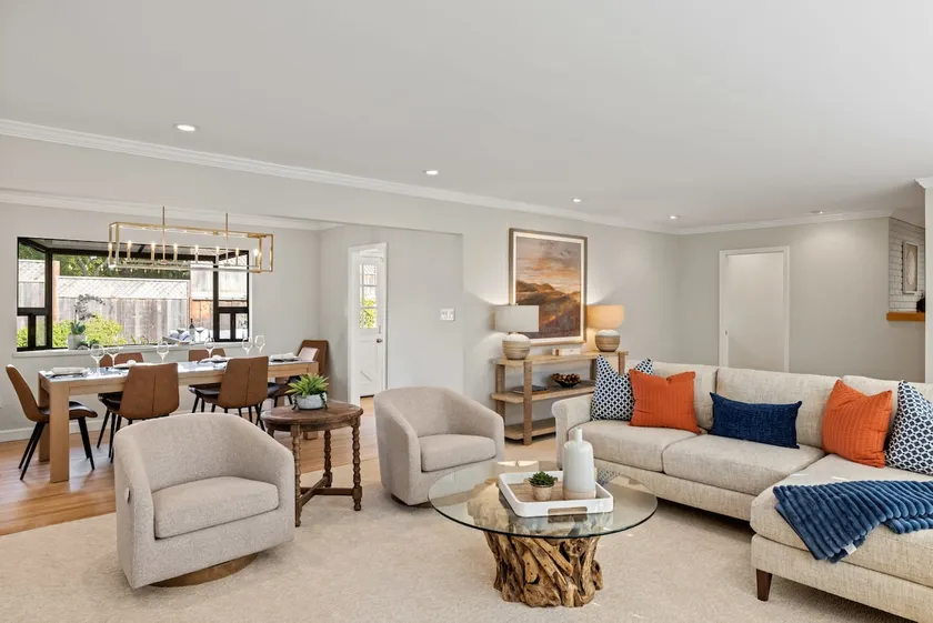 Gone Coastal 3BR 3BA all En Suite / Walk to Beach - Image 1