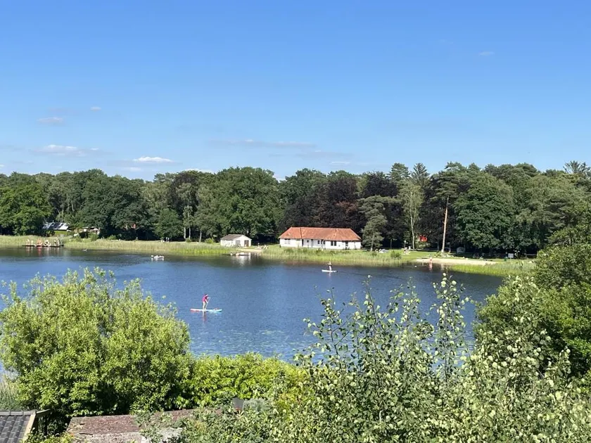 Vacation apartment lake view - Image 1