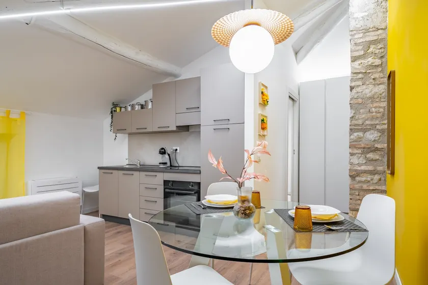 HOST4U - CONICCHIO New Apartments few steps from Casazza Metro Station & Free Parking - Image 1