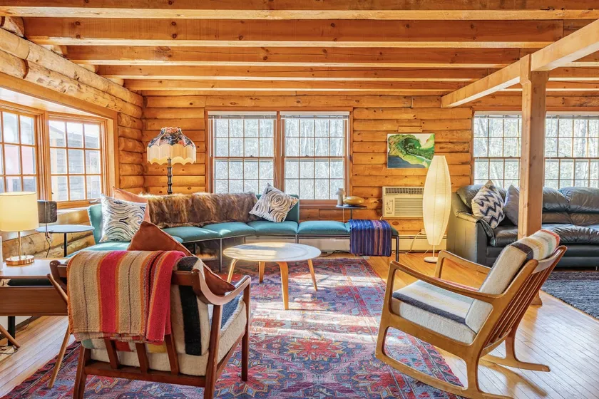 Charming & Cozy Cabin w/ Screened Porch - Image 1
