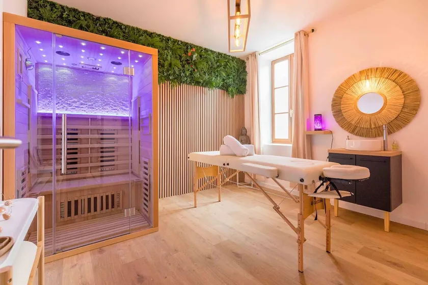 Essential apartment with Jacuzzi and Sauna - Image 1