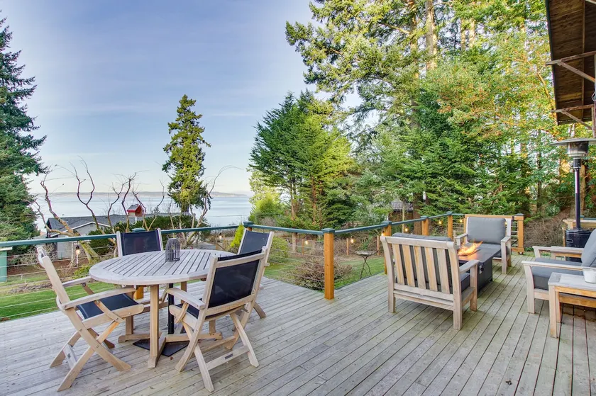 Puget Sound Cottage w/ Private Community Beach! - Image 1