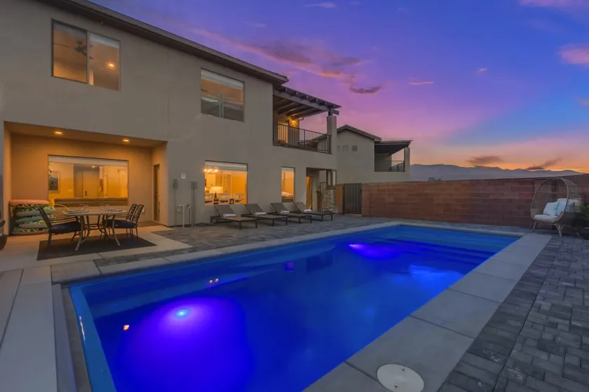 Zion Village Private Poolside Home - Image 1